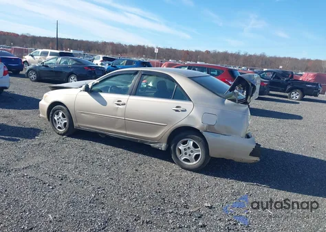2003 Toyota Camry Le V6 from USA, damaged, VIN 4T1BF30K33U557973